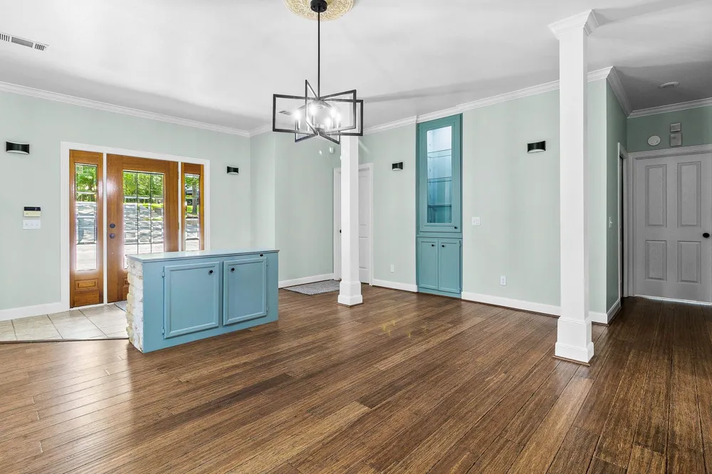 560 Lake Grove Drive Coldspring, TX 77331