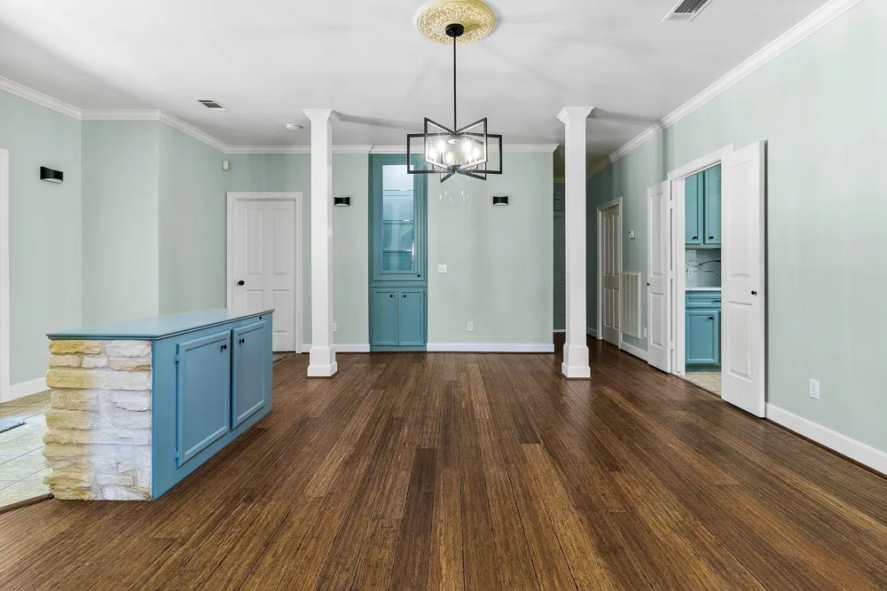 560 Lake Grove Drive Coldspring, TX 77331