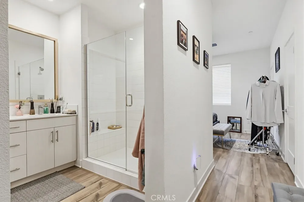 2538 Valentina Way #5 Commerce, CA 90040