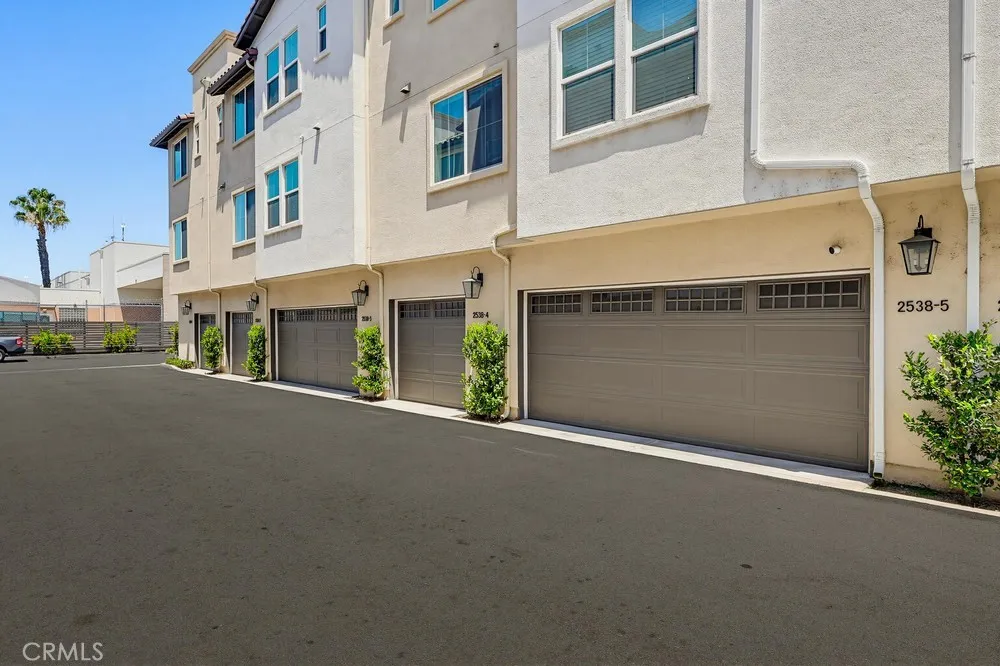 2538 Valentina Way #5 Commerce, CA 90040