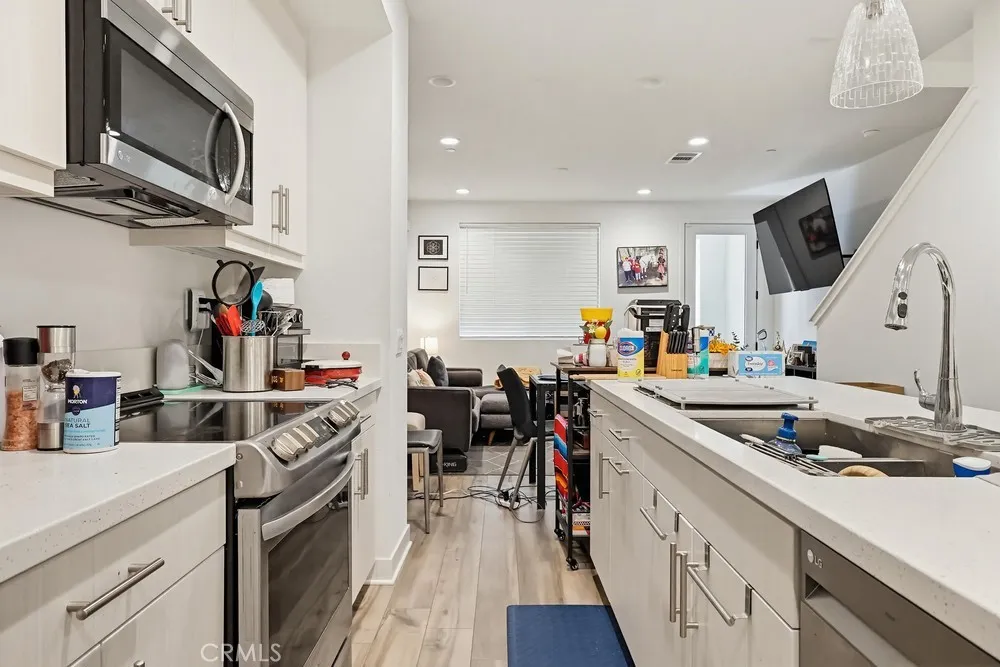 2538 Valentina Way #5 Commerce, CA 90040