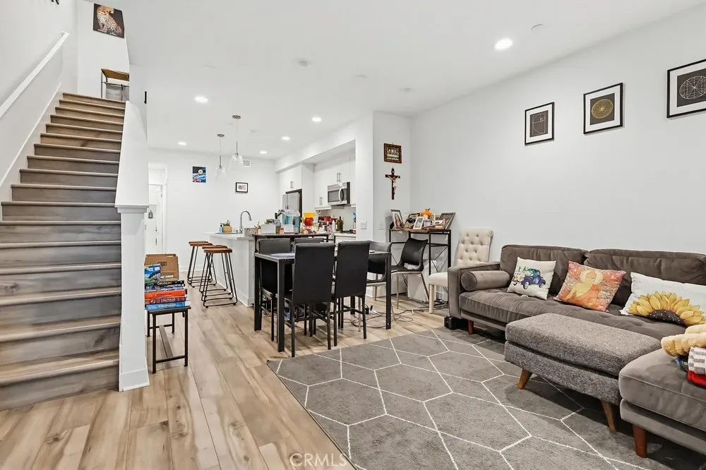 2538 Valentina Way #5 Commerce, CA 90040