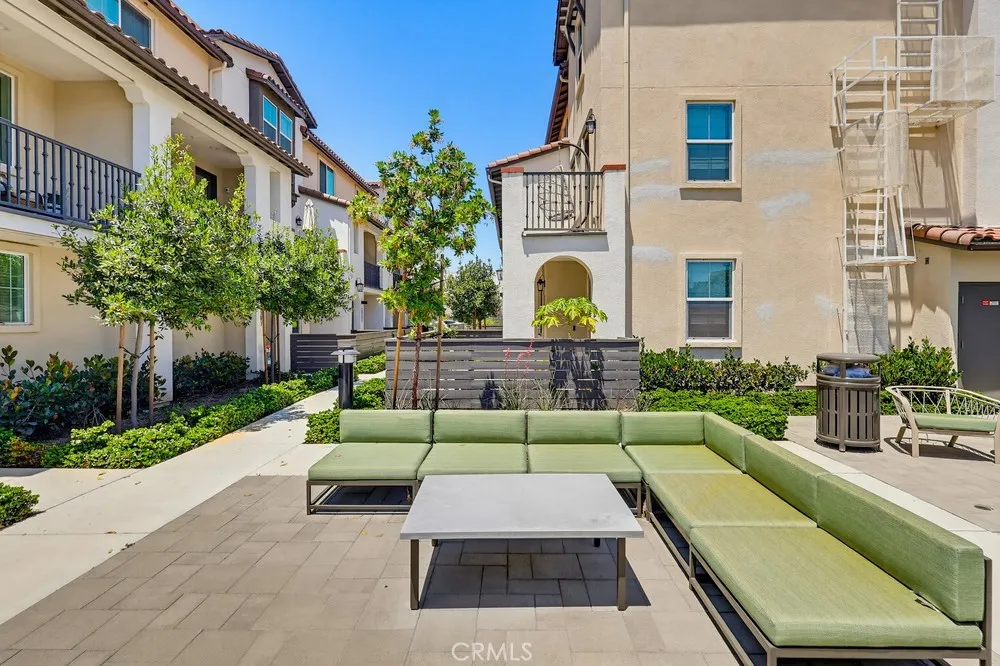 2538 Valentina Way #5 Commerce, CA 90040