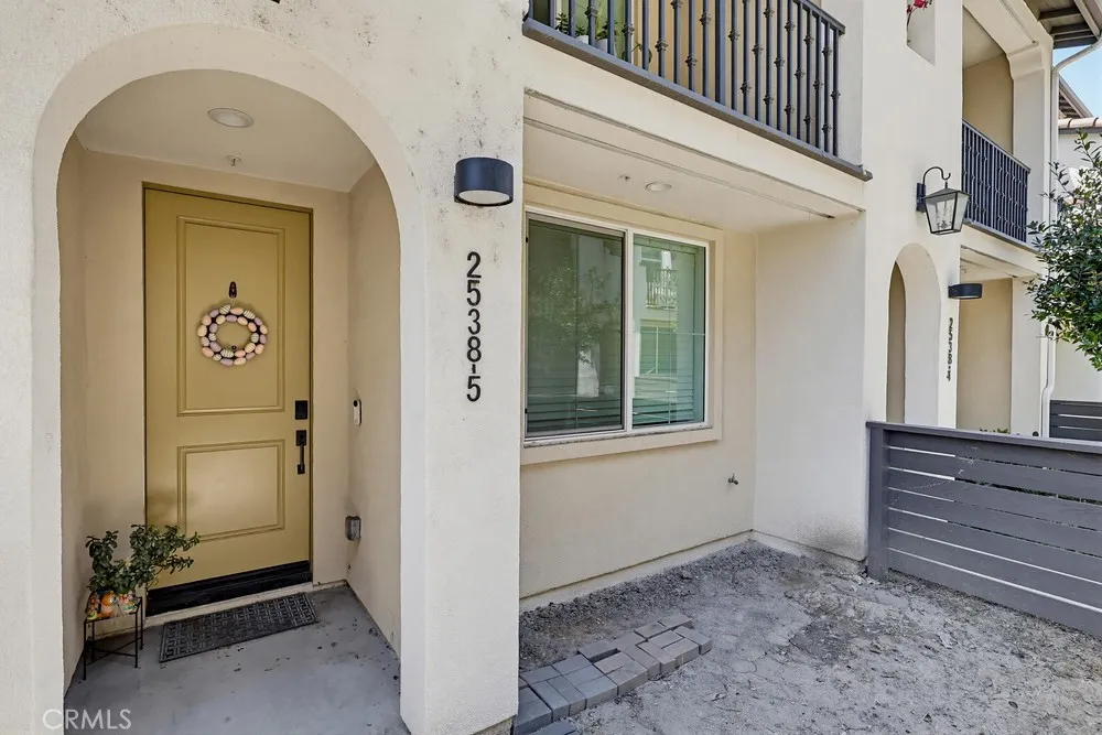 2538 Valentina Way #5 Commerce, CA 90040