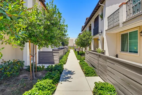 2538 Valentina Way #5