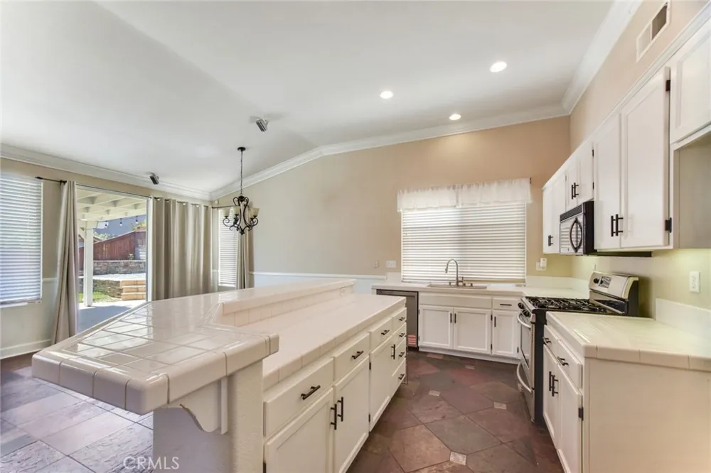 27442 Barcelona Corona, CA 92883