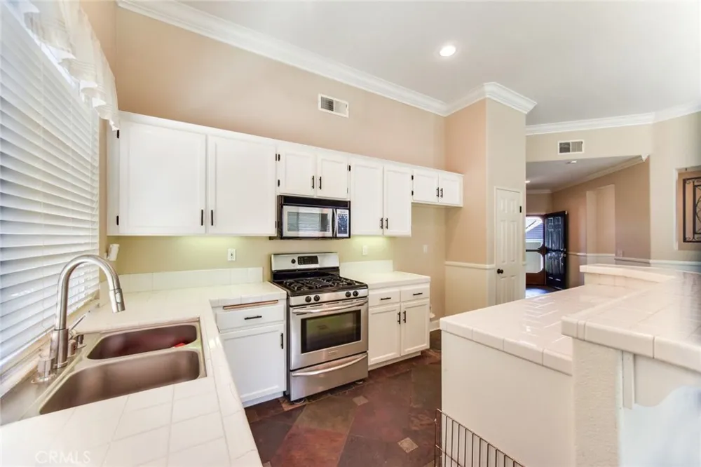 27442 Barcelona Corona, CA 92883