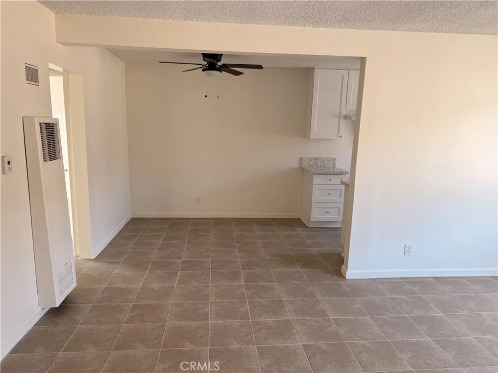 11118 Newville Ave #E Downey, CA 90241