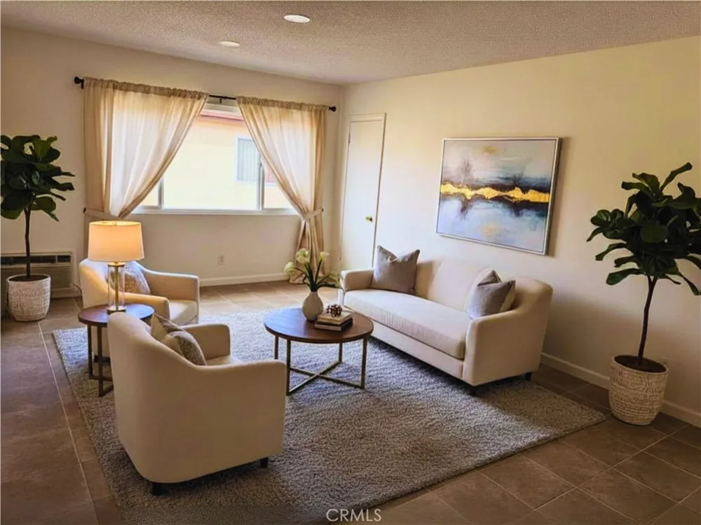 11118 Newville Ave #E Downey, CA 90241