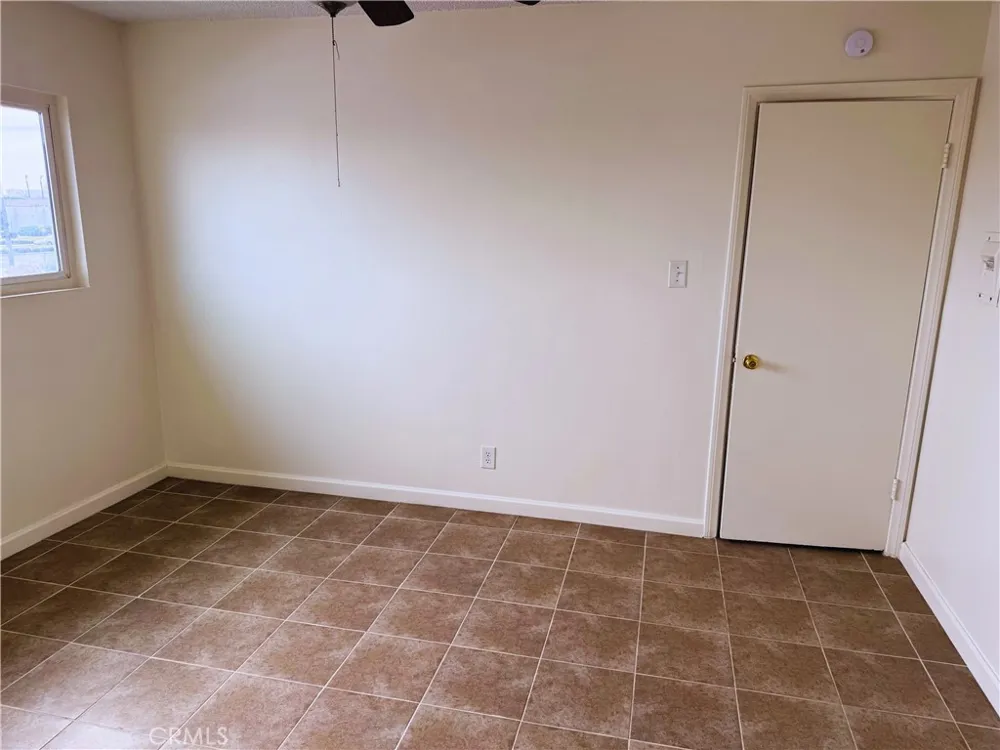 11118 Newville Ave #E Downey, CA 90241