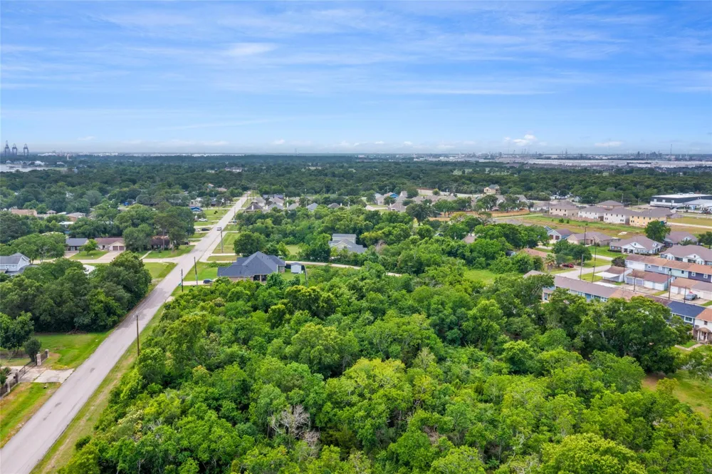 Park Drive La Porte, TX 77571