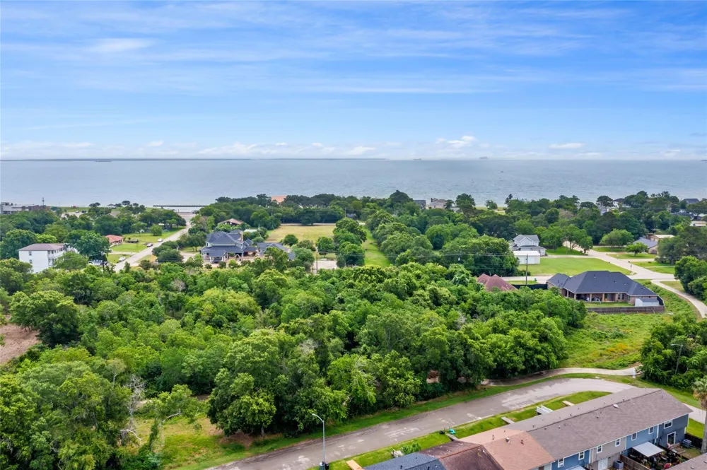 Park Drive La Porte, TX 77571