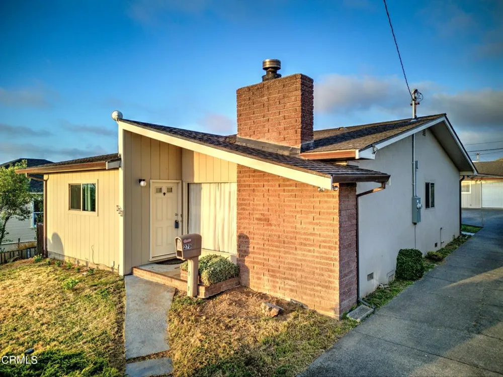 270 S Whipple Street Fort Bragg, CA 95437