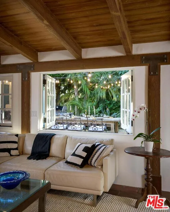 549 HOT SPRINGS ROAD Santa Barbara, CA 93108
