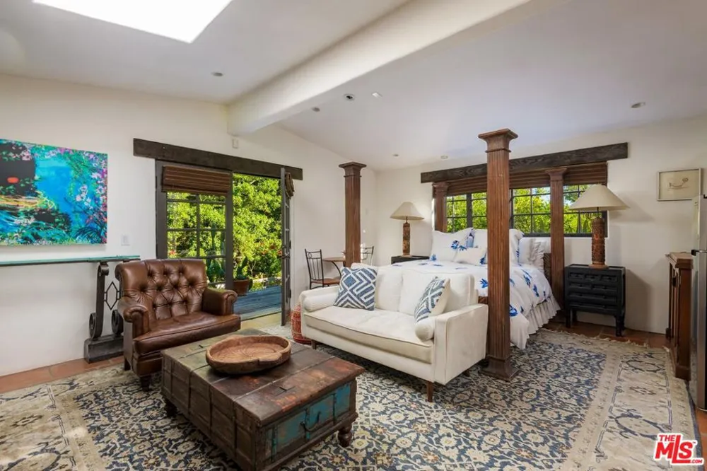 549 HOT SPRINGS ROAD Santa Barbara, CA 93108