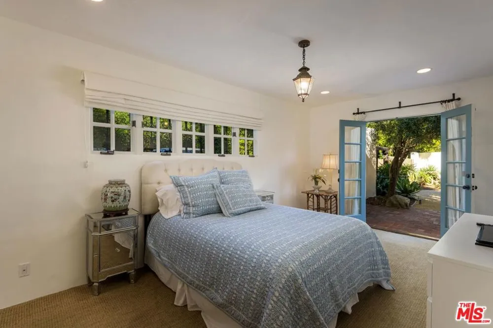 549 HOT SPRINGS ROAD Santa Barbara, CA 93108
