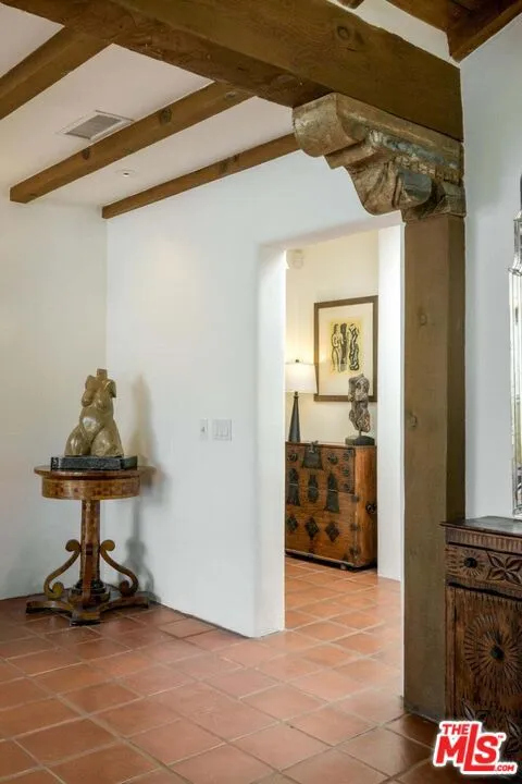 549 HOT SPRINGS ROAD Santa Barbara, CA 93108