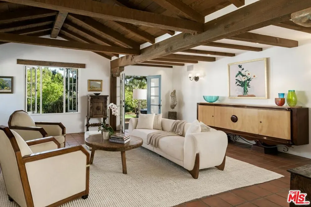 549 HOT SPRINGS ROAD Santa Barbara, CA 93108