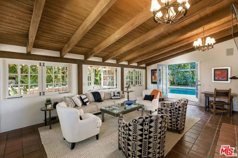 549 HOT SPRINGS ROAD Santa Barbara, CA 93108