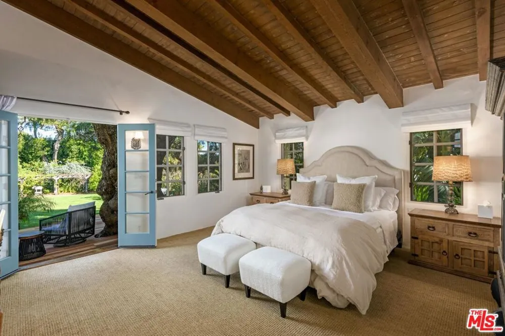 549 HOT SPRINGS ROAD Santa Barbara, CA 93108