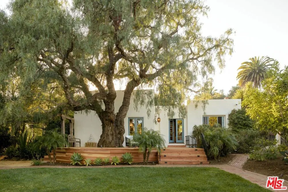 549 HOT SPRINGS ROAD Santa Barbara, CA 93108