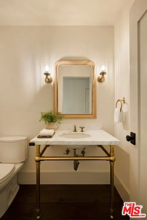 1459 Via Cresta Pacific Palisades, CA 90272