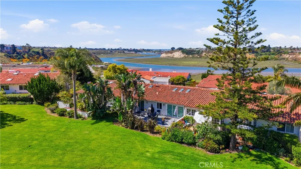 1966 Vista Caudal Newport Beach, CA 92660