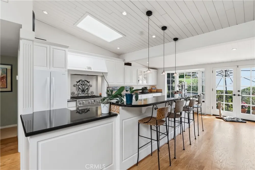1966 Vista Caudal Newport Beach, CA 92660