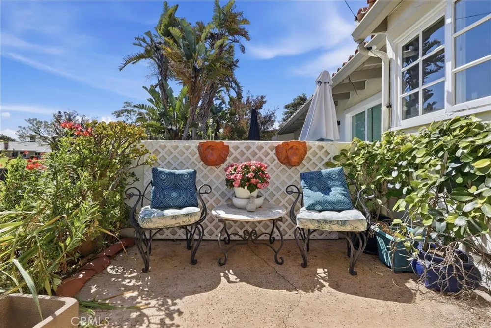 1966 Vista Caudal Newport Beach, CA 92660