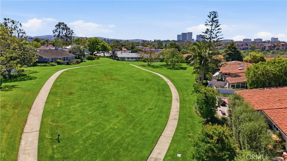 1966 Vista Caudal Newport Beach, CA 92660