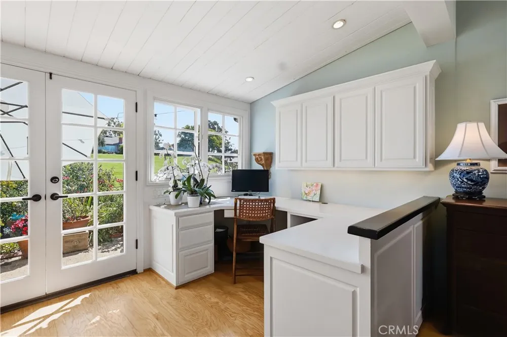 1966 Vista Caudal Newport Beach, CA 92660