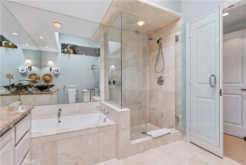 1966 Vista Caudal Newport Beach, CA 92660