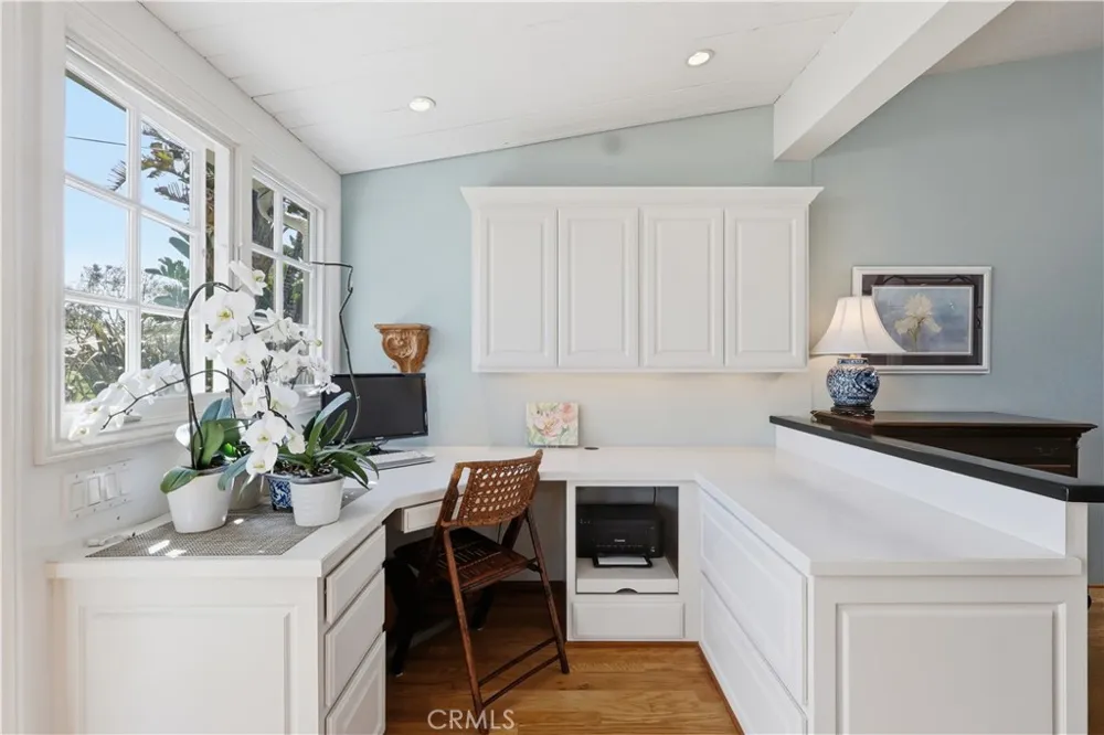 1966 Vista Caudal Newport Beach, CA 92660