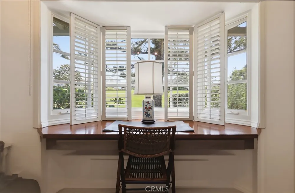 1966 Vista Caudal Newport Beach, CA 92660