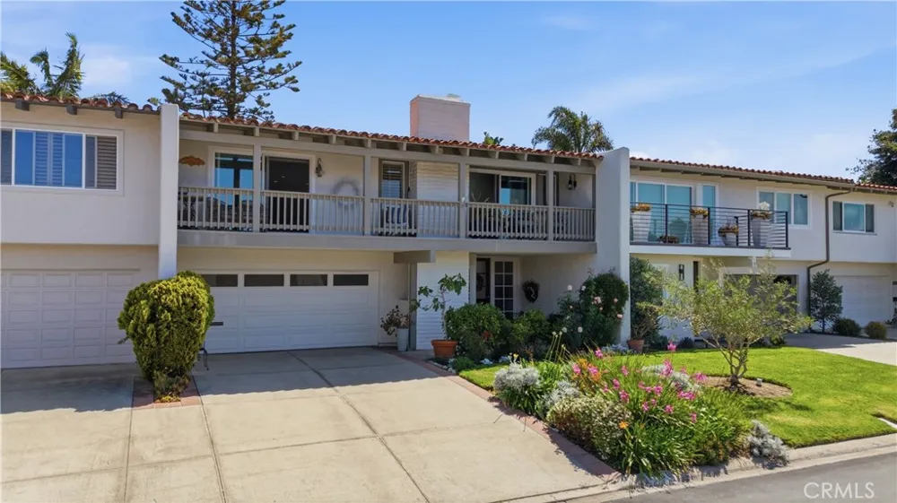 1966 Vista Caudal Newport Beach, CA 92660