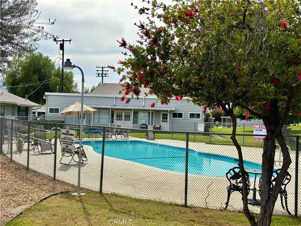 150 E Lakeshore #15 Lake Elsinore, CA 92530