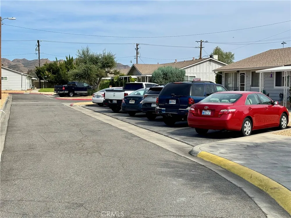150 E Lakeshore #15 Lake Elsinore, CA 92530