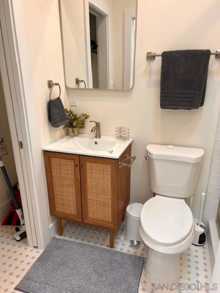 1044 3rd St Imperial Beach, CA 91932
