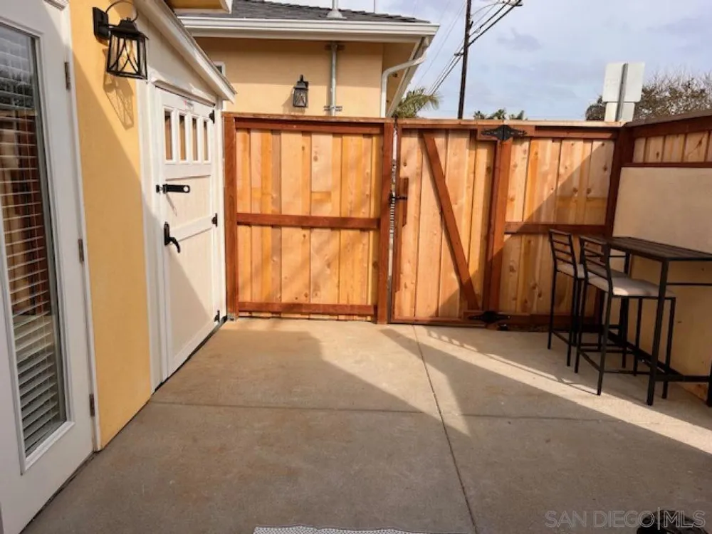 1044 3rd St Imperial Beach, CA 91932