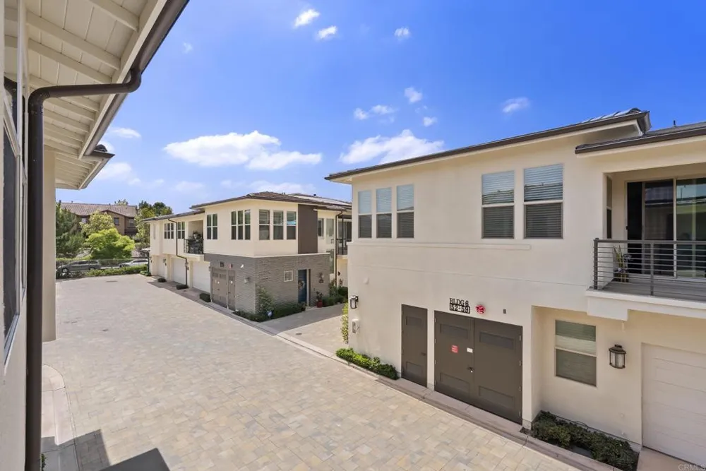 16750 Coyote Bush Drive #50 San Diego, CA 92127