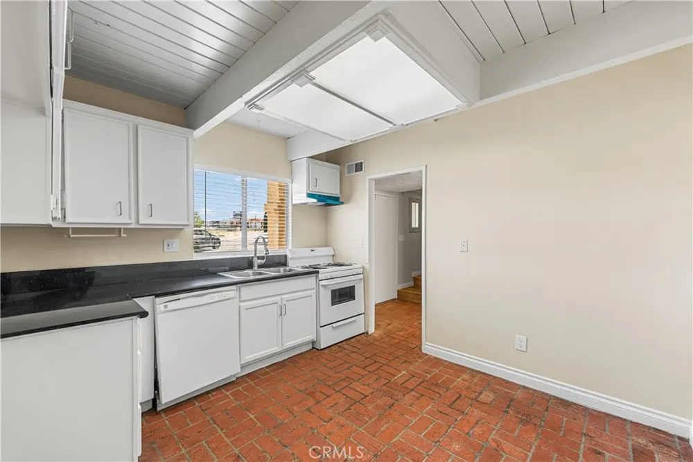 43629 Stanridge Avenue Lancaster, CA 93535