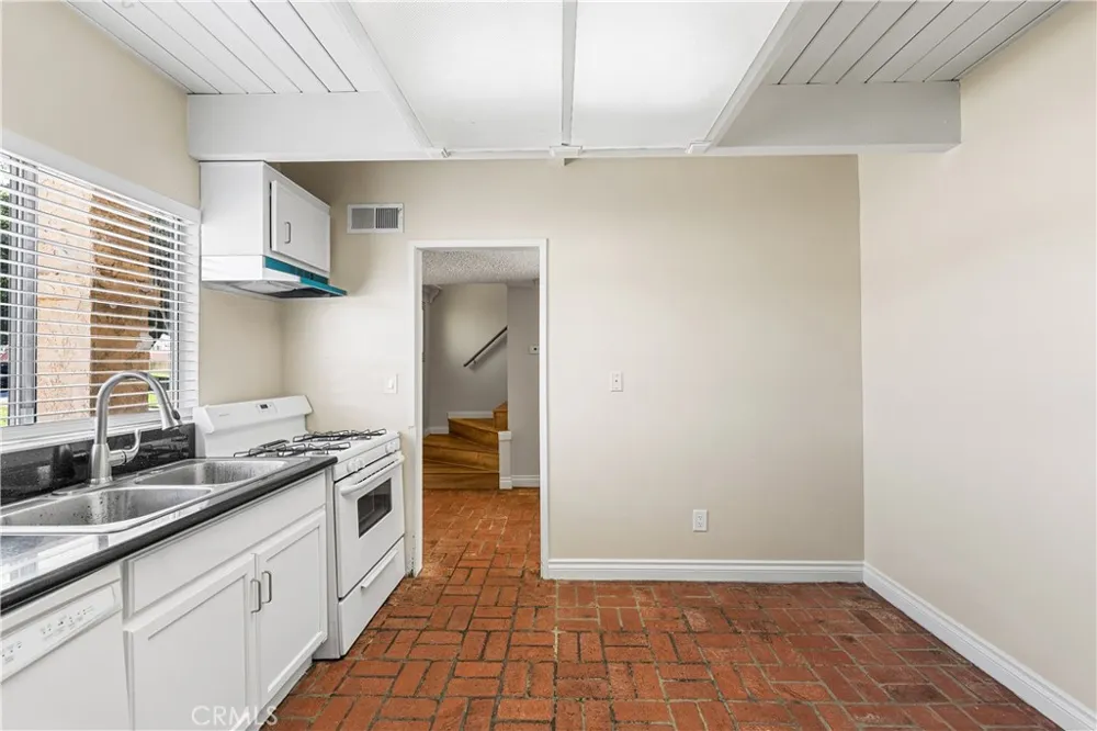 43629 Stanridge Avenue Lancaster, CA 93535