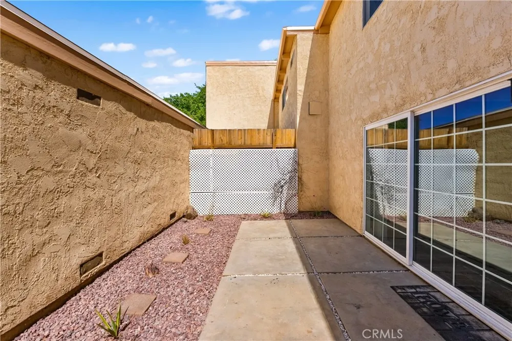 43629 Stanridge Avenue Lancaster, CA 93535