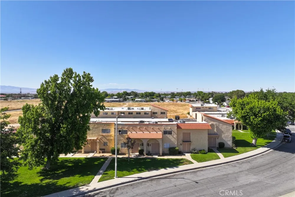 43629 Stanridge Avenue Lancaster, CA 93535