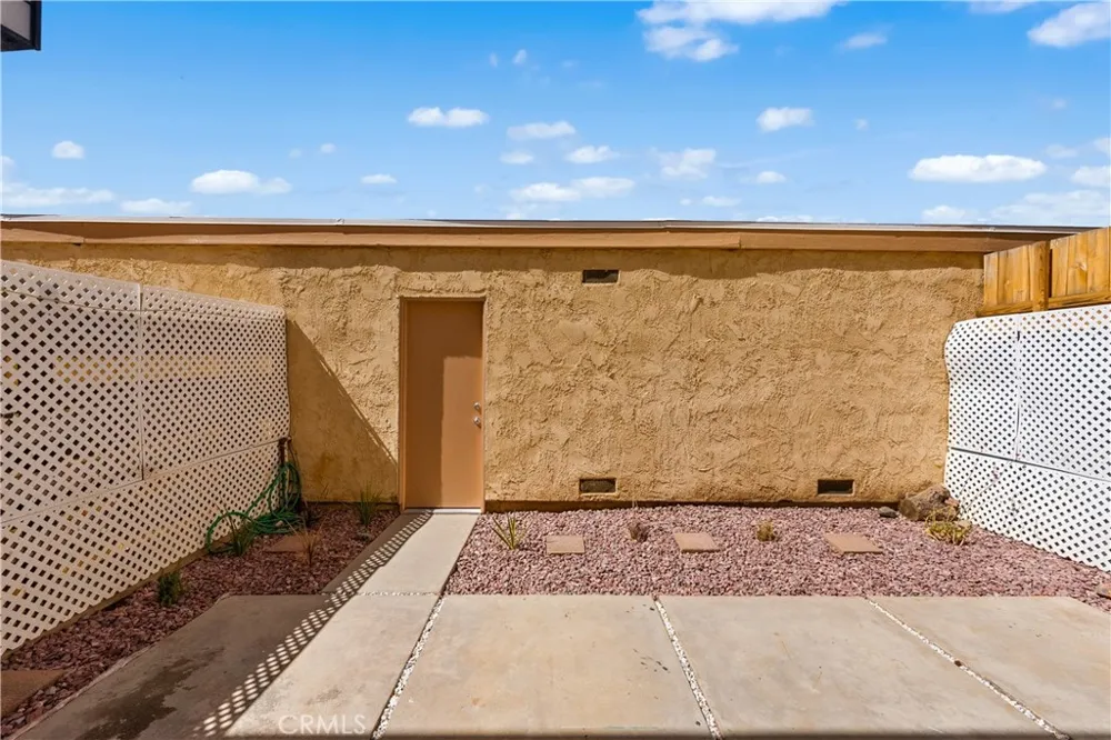 43629 Stanridge Avenue Lancaster, CA 93535
