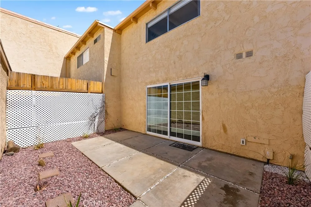 43629 Stanridge Avenue Lancaster, CA 93535