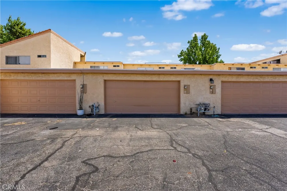 43629 Stanridge Avenue Lancaster, CA 93535