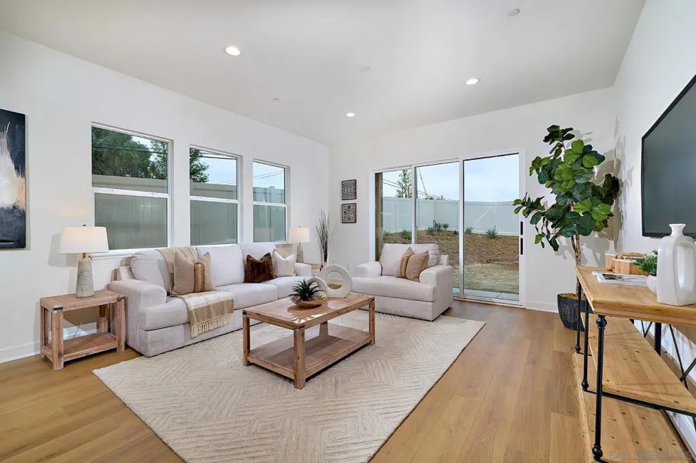 789 Michael Ct Vista, CA 92081
