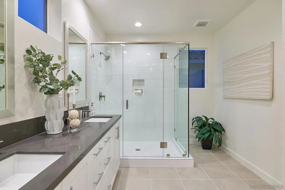 789 Michael Ct Vista, CA 92081