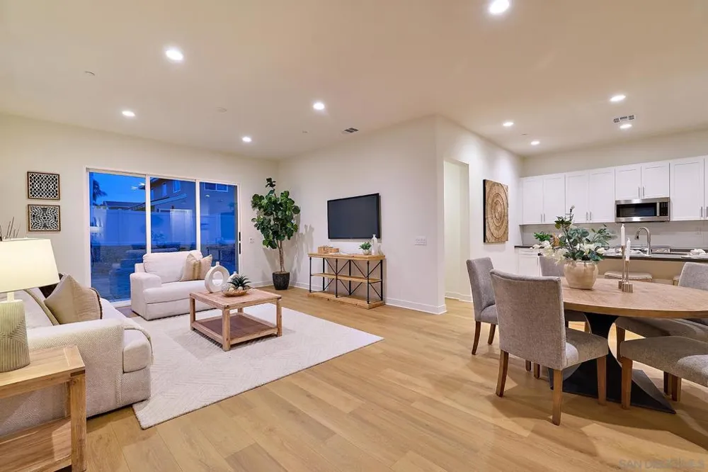 789 Michael Ct Vista, CA 92081